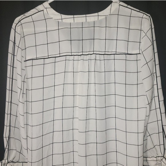 Worthington 3/4 Sleeve w Ties Medium V-Neck White Simple Stripe Polyester Sheer - Picture 8 of 13